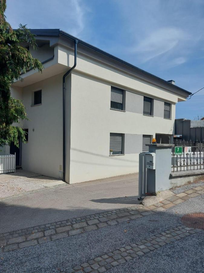 Apartma Golovec Ljubljana Exteriör bild