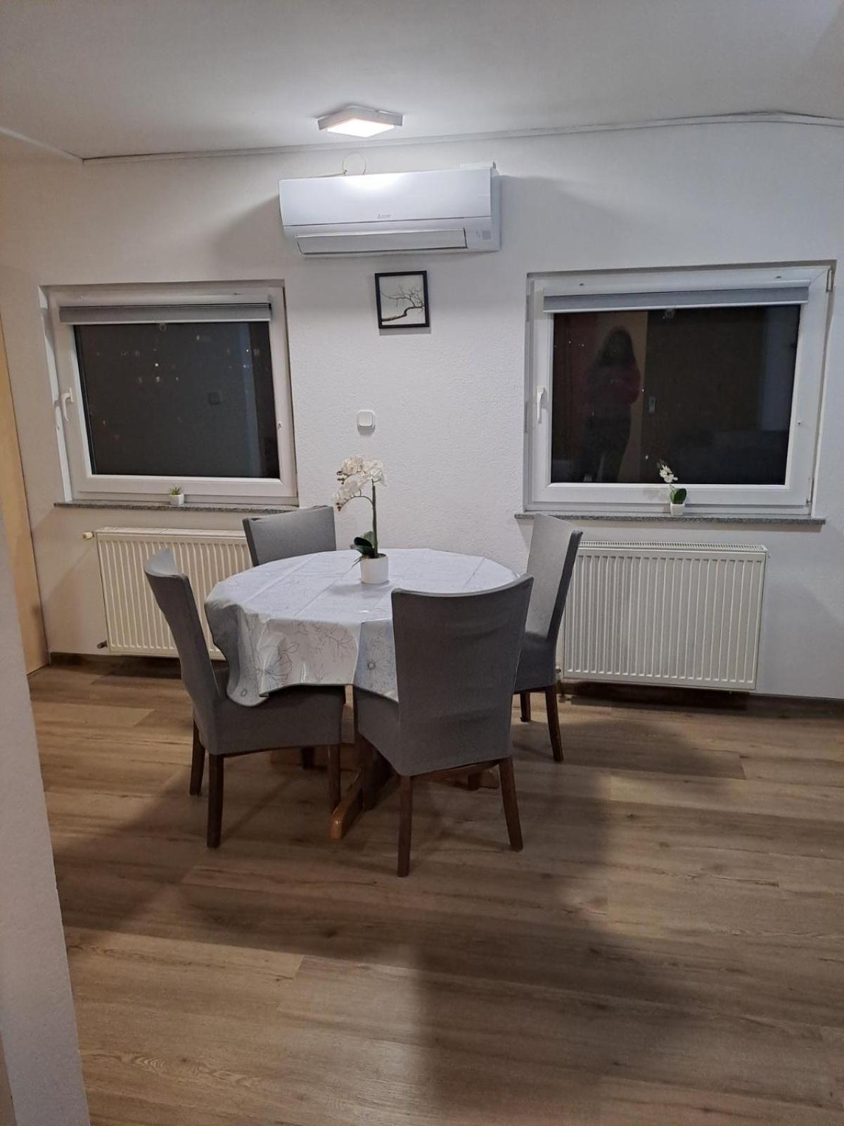 Apartma Golovec Ljubljana Exteriör bild